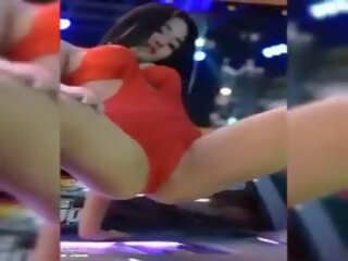 Tailandietiškas geidulingas gundantis šokis ir boob purtyti compilations | xhamster