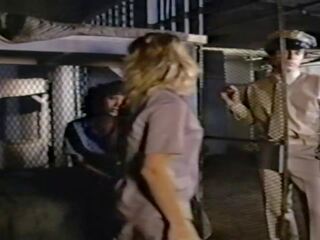 Jailhouse meisjes 1984 ons gember lynn vol tonen 35mm. | xhamster