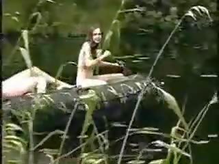 Trzy marvellous dziewczyny nagie dziewczyny w the dżungla na łódka na kutas polowanie